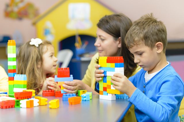Learn About LEGO Therapy for Autistic Children